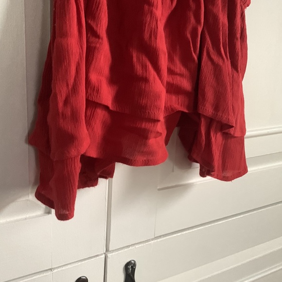 Red crop top - Picture 3 of 3